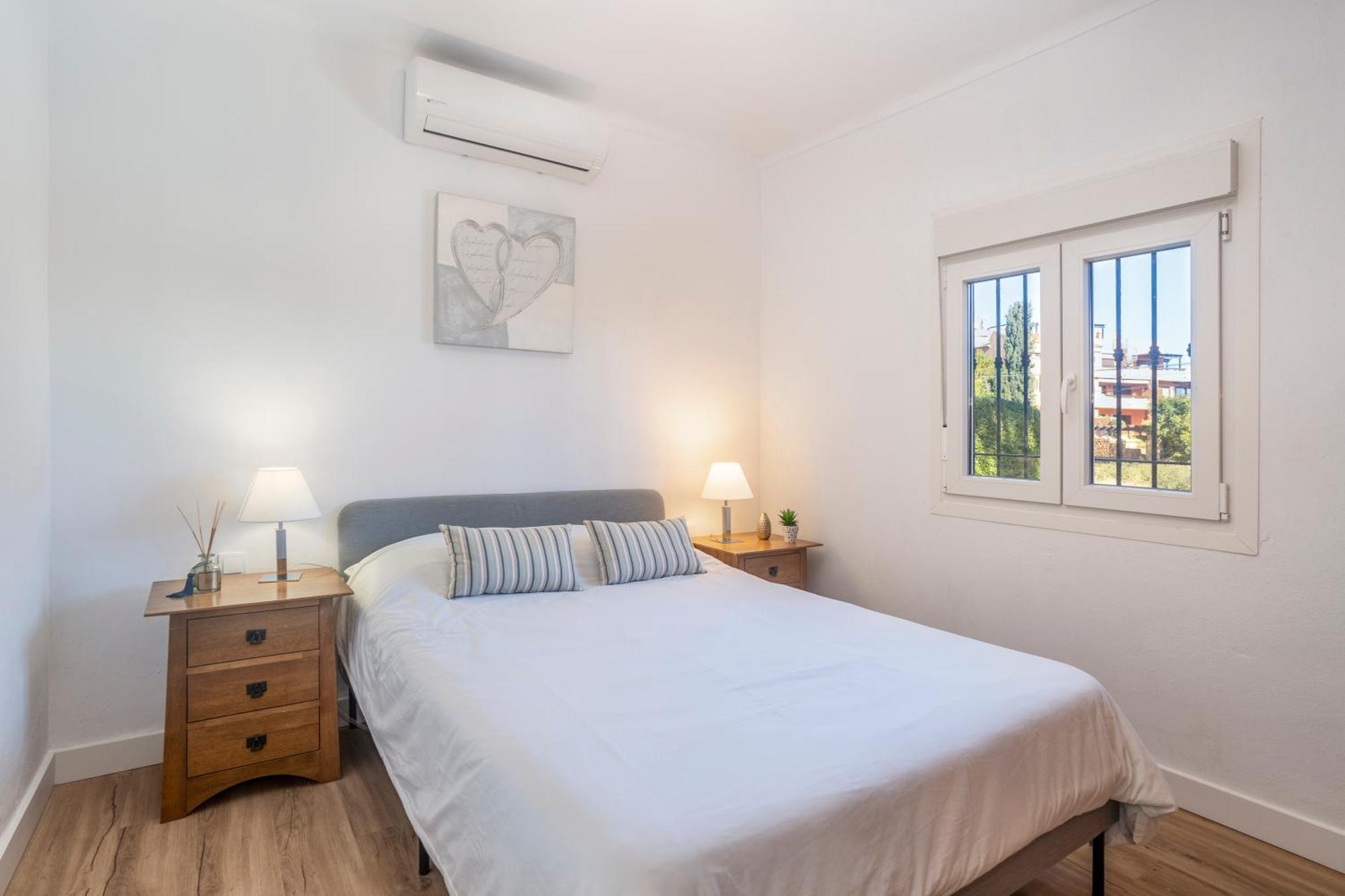 Beautiful 5 Bedroom Villa, Sea Views, Private Pool, Estepona Newly Refurbished 외부 사진