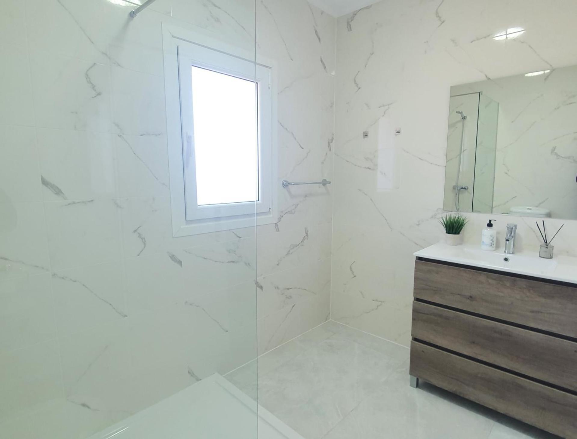 Beautiful 5 Bedroom Villa, Sea Views, Private Pool, Estepona Newly Refurbished 외부 사진